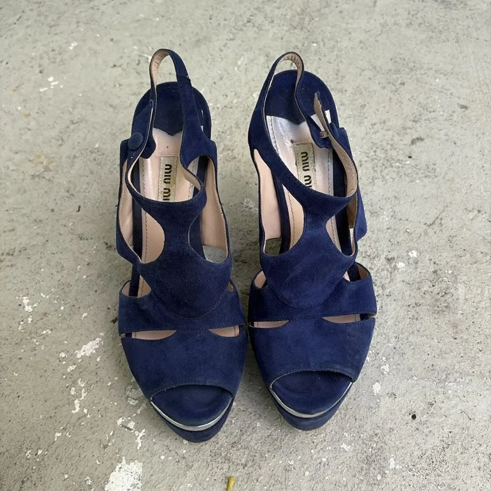 Miu Miu cut out platforms